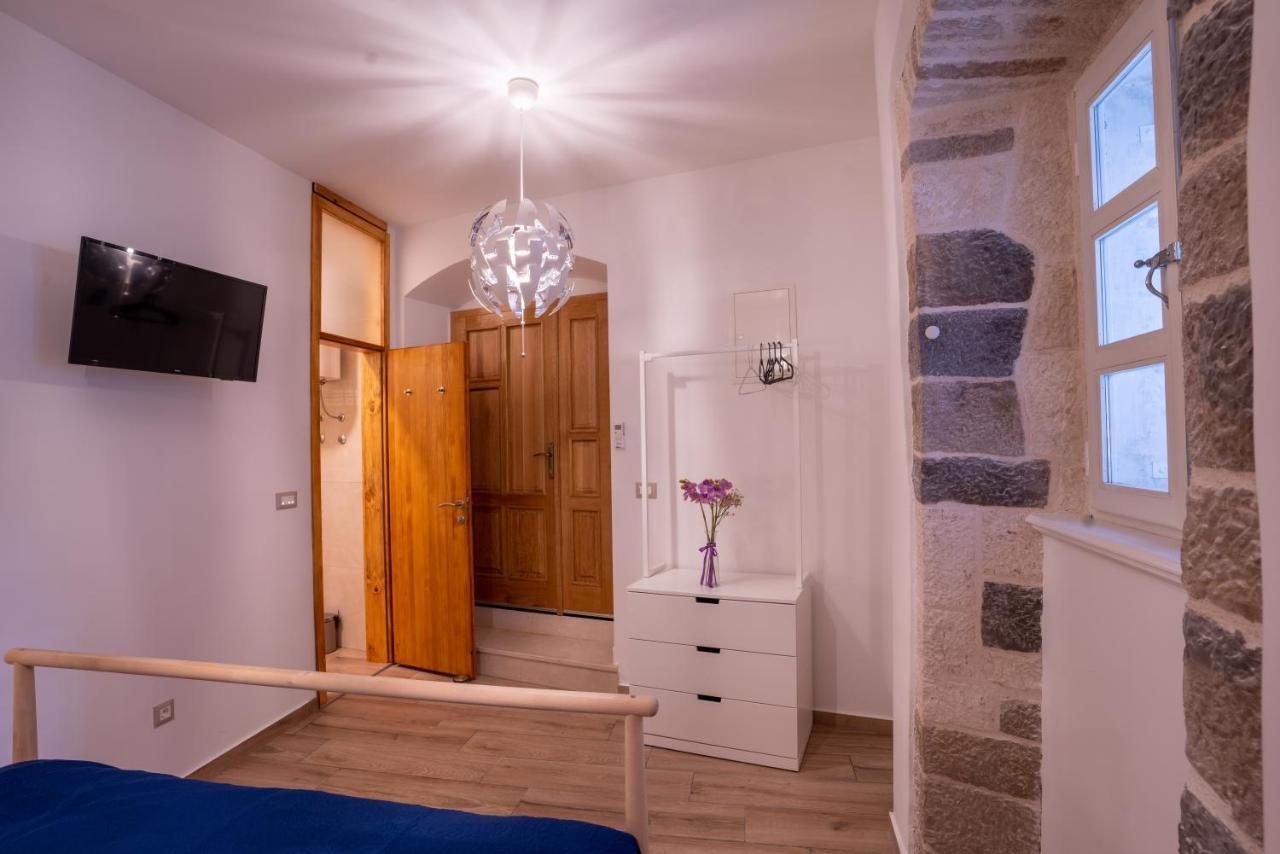 Old Town Makarska Apartments - Central Square Exterior foto