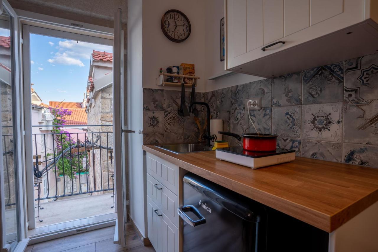 Old Town Makarska Apartments - Central Square Exterior foto